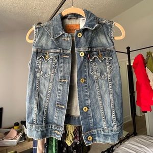 Levi’s Jean Vest